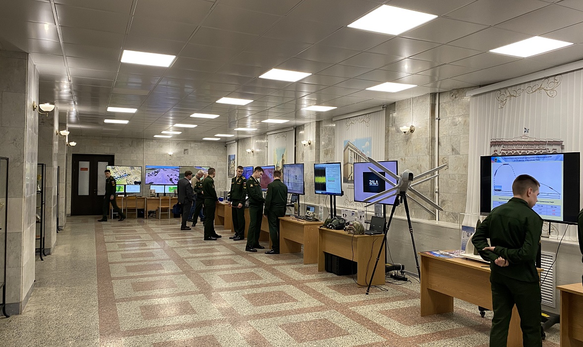 АО НПП "Военные технологии" приняло участие в работе симпозиума "Направления повышения эффективности боевого применения РВиА в условиях развития способов и приемов ведения военных действий" в МВАА
